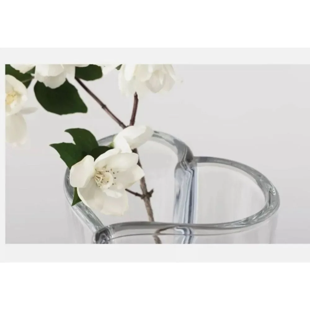 ORREFORS Orrefors Heart Bud Vase 3